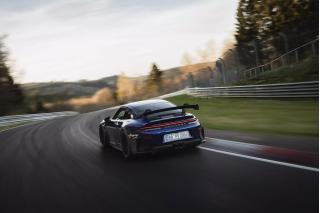 Η Porsche 911 GT3 έγινε το ταχύτερο manual αυτοκίνητο στο Nurburgring